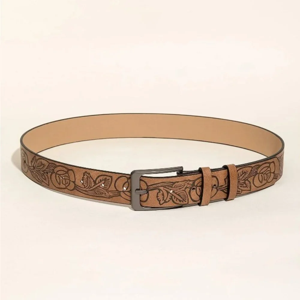 Belt with faux leather buckle